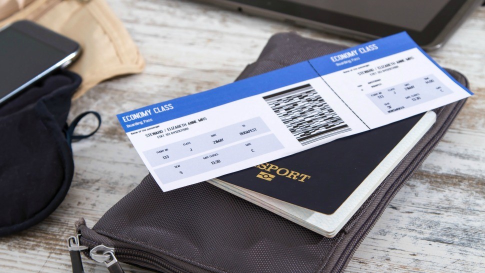 airline-ticket-with-passport