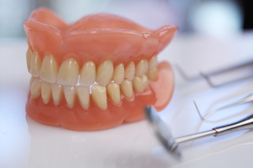 Complete-Denture-1170x779