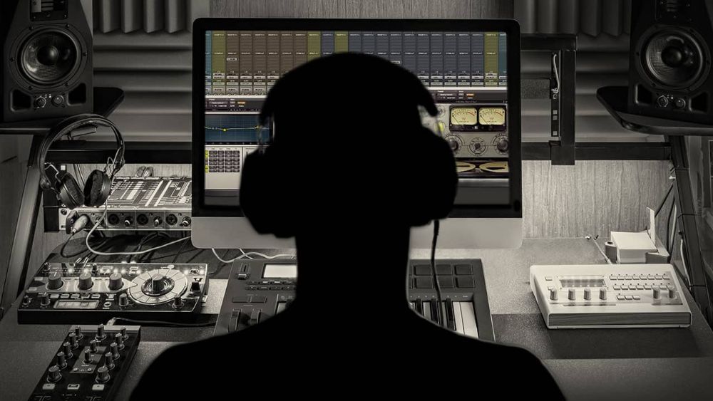 start-mixing-with-plugins-1-master-buss-setup