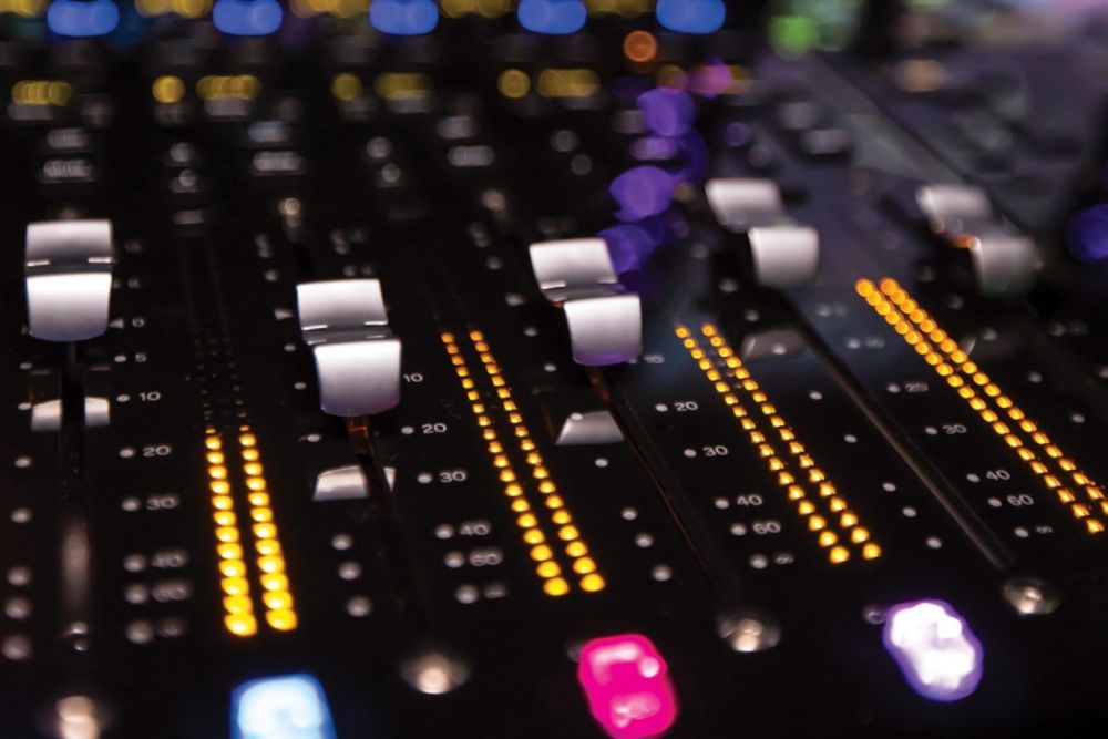 faders-1050x700