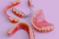 دندان متحرک  پایه پلاک