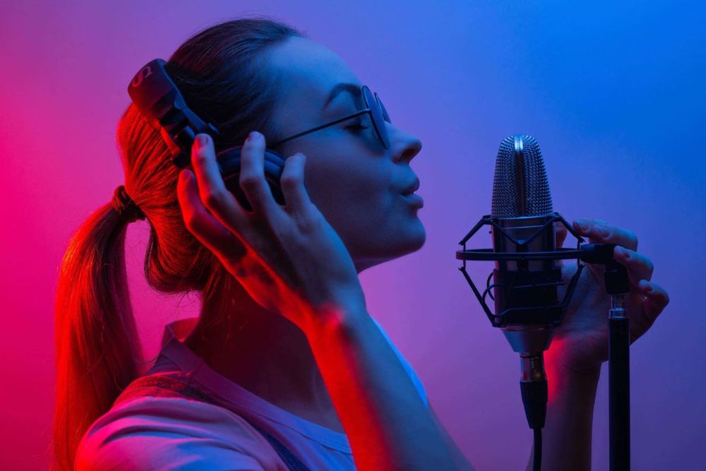 Girl-Singing-Vocal-Range