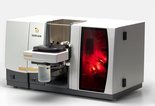 th_VARIAN_aa240_lowres-1
