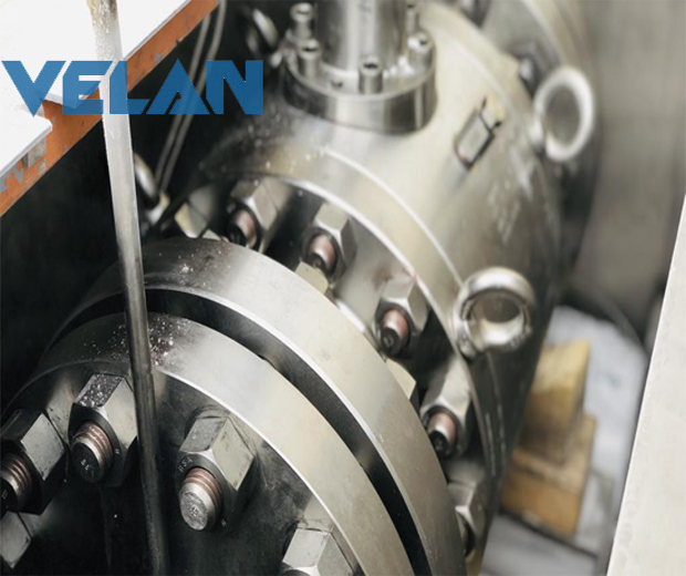 VELAN-2.jpg3_