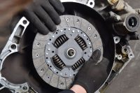 -تعویض-دیسک-و-صفحه-کلاچ