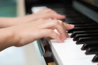 benefit_piano