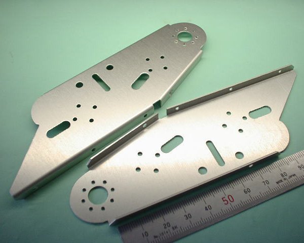 pic-al06_03L-1-600x480