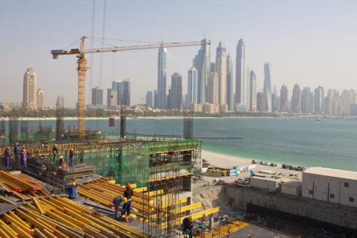 dubaiconstruction1-kHW--621x414@LiveMint