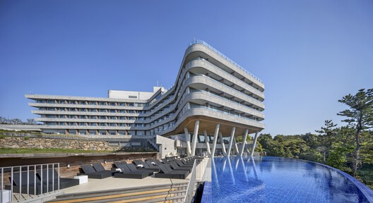 the-cliff-hotel-jeju-soltozibin-architects_1