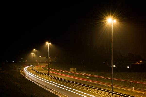 street-lights-384615_640_4