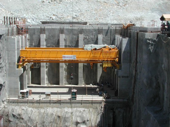 Construction-Materials-Consulting-555x416