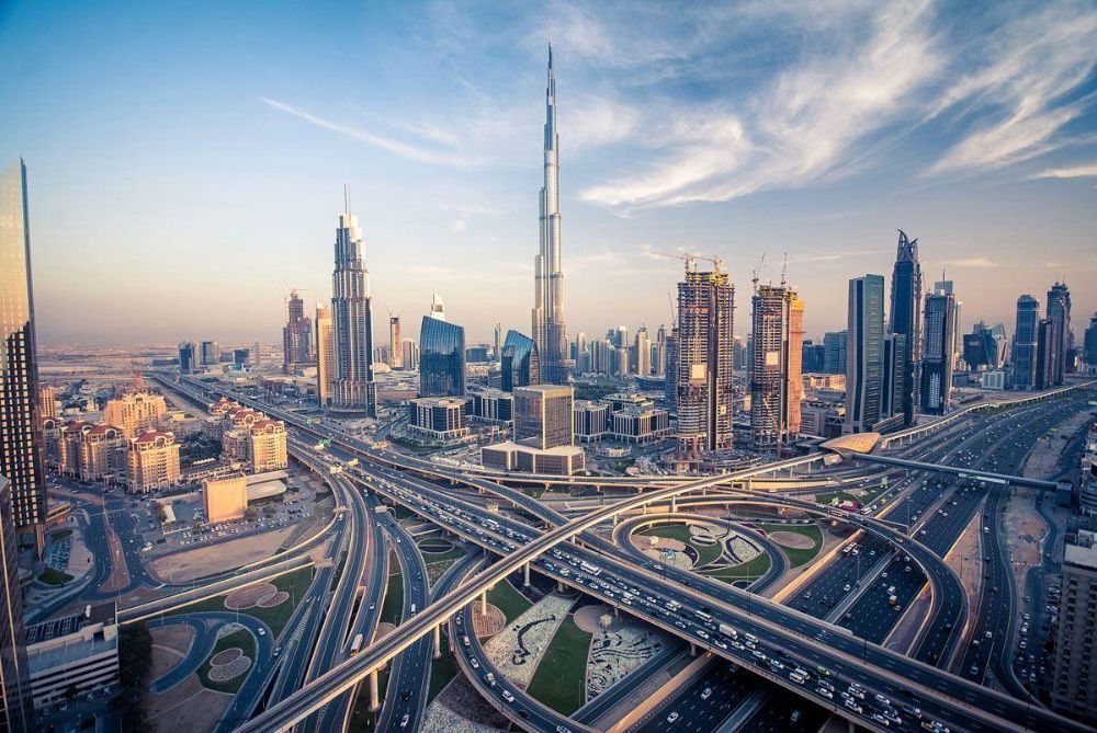 lNYFp8v7-Dubai-skyline-75