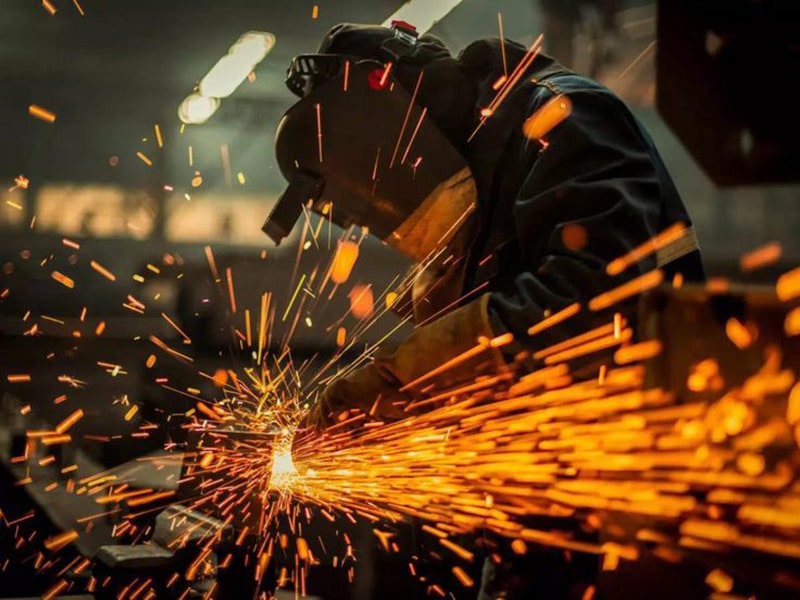 Envisioning-a-career-in-manufacturing